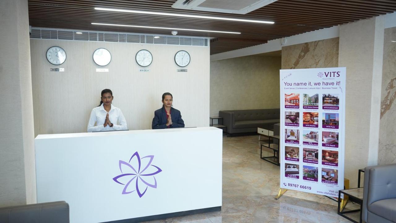Purple Beds By Vits Dwarkesh, Surat Hotel Salabatpura Bagian luar foto