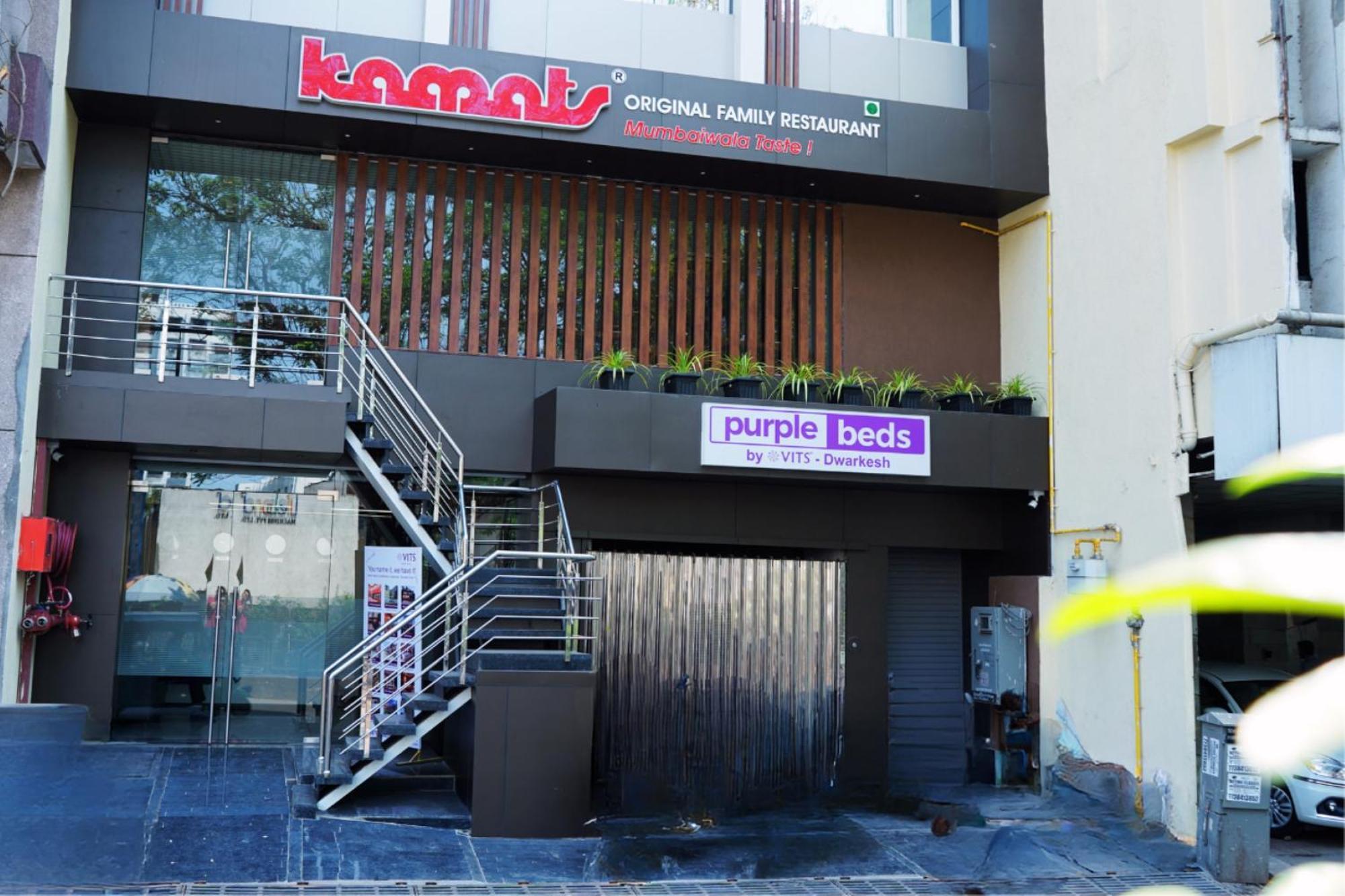 Purple Beds By Vits Dwarkesh, Surat Hotel Salabatpura Bagian luar foto